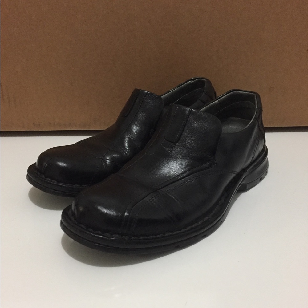 Clarks Escalade Black Leather Loafers